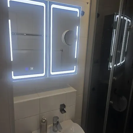 Апартаменты Monteur- Und Ferienunterkunft *